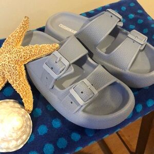 Cushionaire “Cloud Slides” Sandals